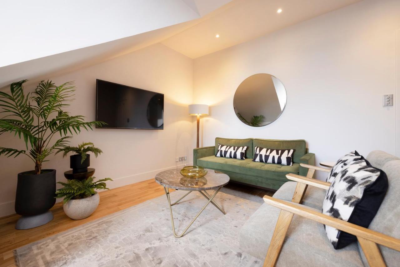 Joivy Luxury Flat Near Castle Apartment EDI